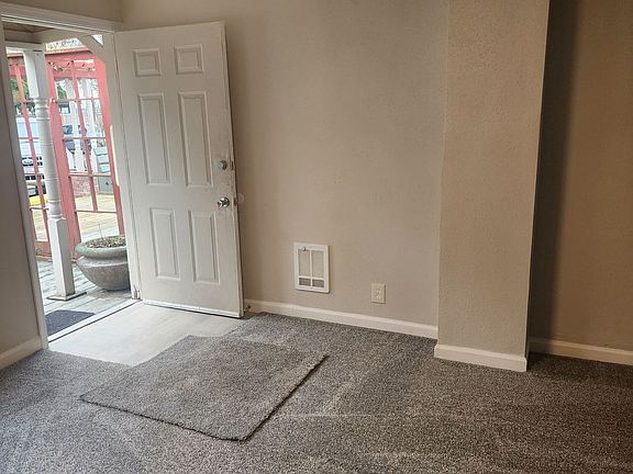 5th image of 8124 Birch Bay Dr