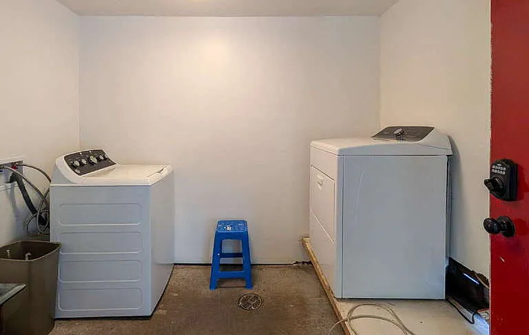 529 Madison St #2 — Photo 11