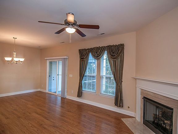 5th image of 5150 Trump St Unit 1601