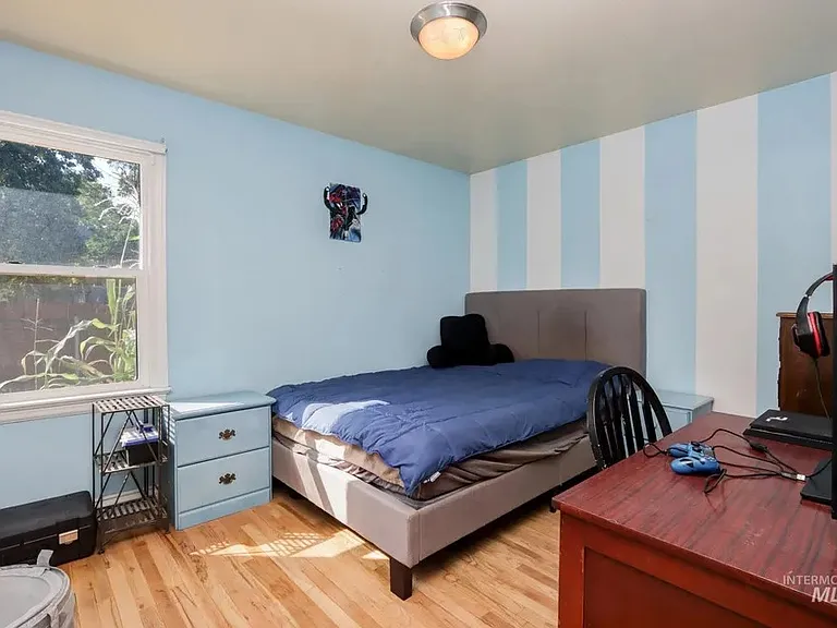 main level bedroom