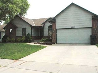 6805 E Perryton St, Wichita, KS 67226