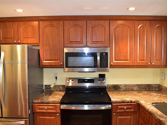 2nd image of 8901 Sunrise Lakes Blvd APT 211