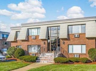 1 Hallmark Gdns APT 7, Burlington, MA 01803