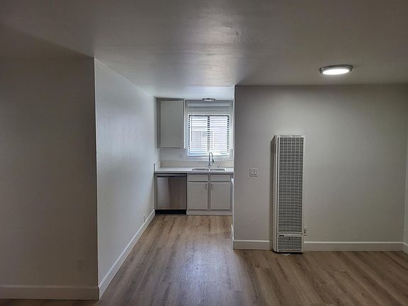 3rd image of 510 E 97th St APT 12