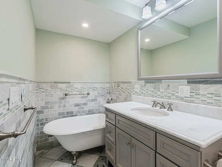 15 N St #B1 — Photo 13