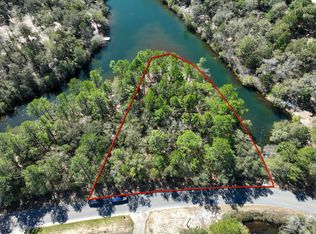 Via Internacional, Defuniak Springs, FL 32435