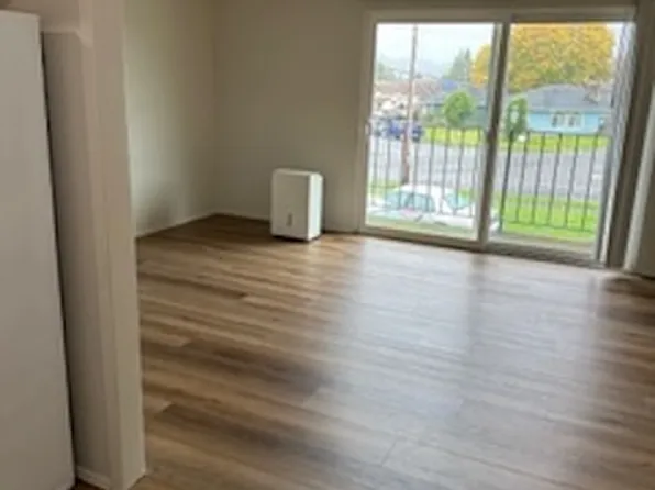 1111 W Market St APT 7, Aberdeen, WA 98520