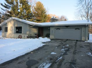 W269S3616 Merrill Hills Rd, Waukesha, WI 53189