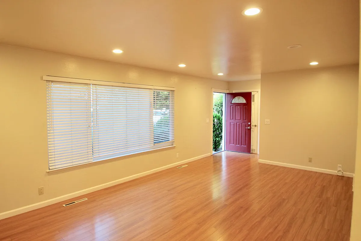 Living Room - 695 Sierra Vista Ave #1