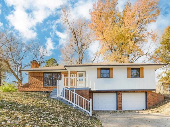 3220 N 77th St, Kansas City, KS 66109