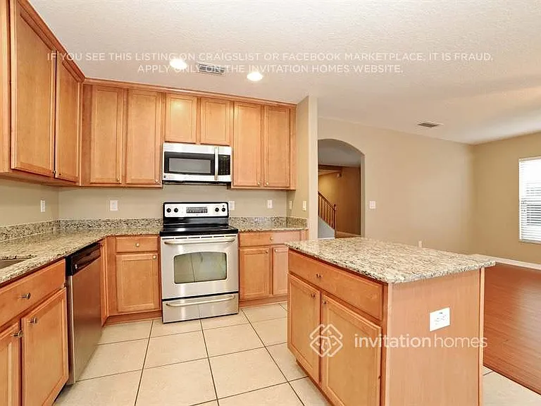 3328 Thistledown Ln — Photo 6