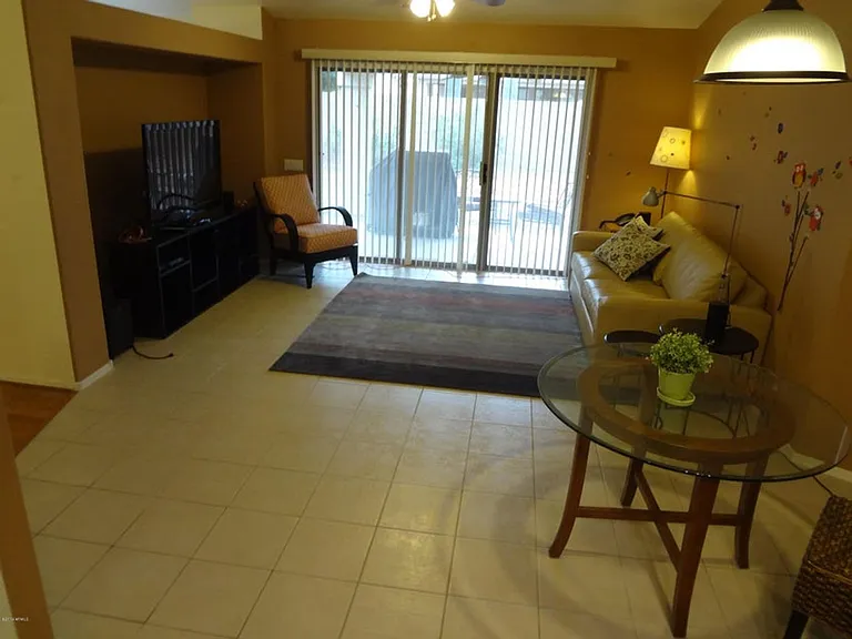 1341 W Bartlett Way — Photo 6