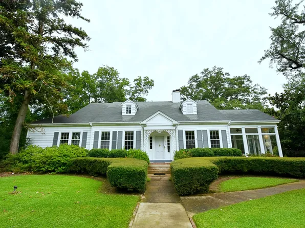 800 W Commerce St, Aberdeen, MS 39730