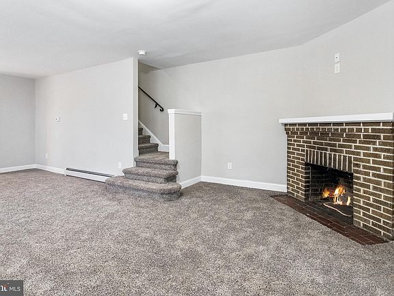 3rd image of 124 Lincoln Ave