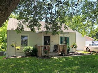 57 Pine Trl, Fairview Heights, IL 62208