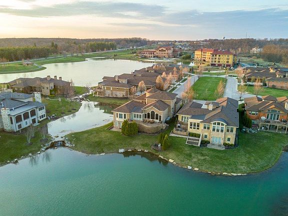 2nd image of 7099 Calabria Pl