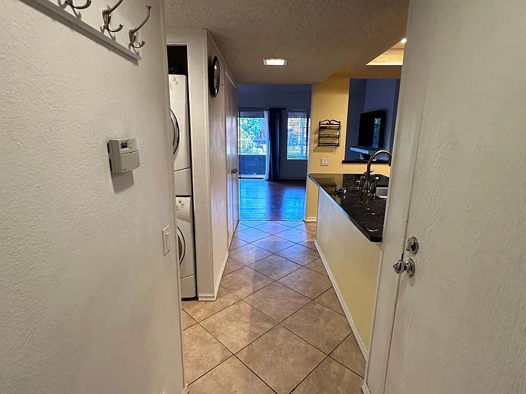 314 S Prospectors Rd #17 — Photo 13