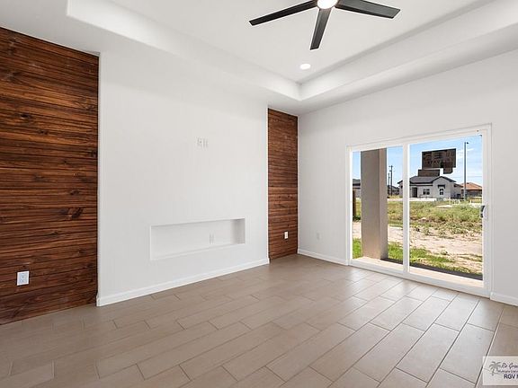 2nd image of 2412 Calle Moreno