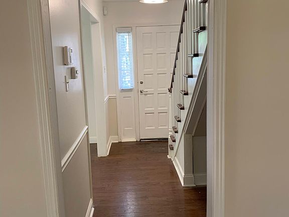 5th image of 6110 Coatbridge Ln