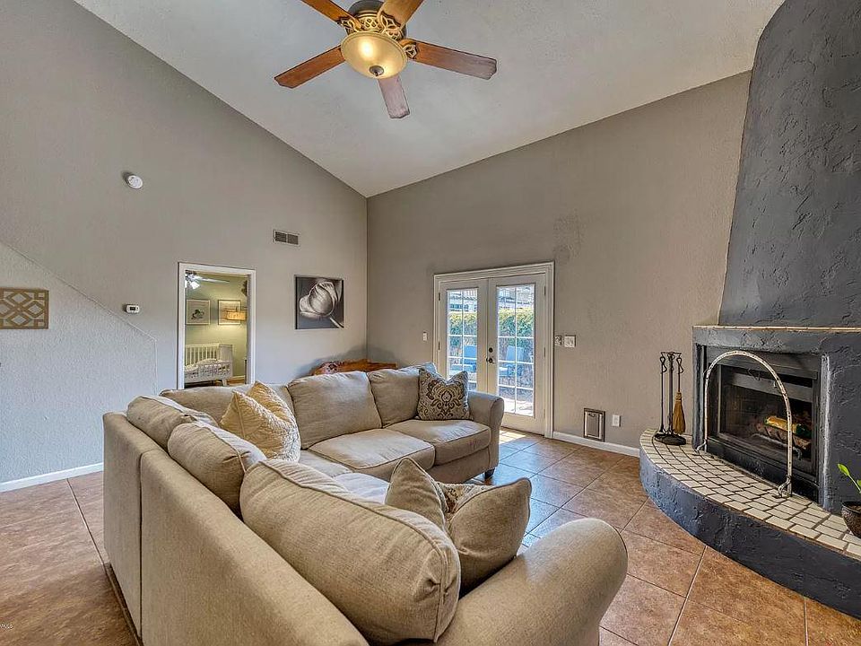2nd image of 3201 N 38th St #7