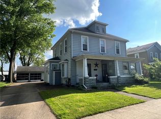 444 Ray Ave NW, New Philadelphia, OH