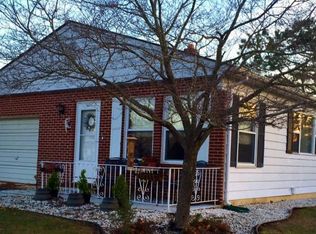 10 Bedivere Ct, Toms River, NJ 08757