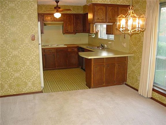 3rd image of 1011 Anita Dr