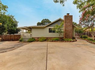 1385 Live Oak Ln, Auburn, CA 95603