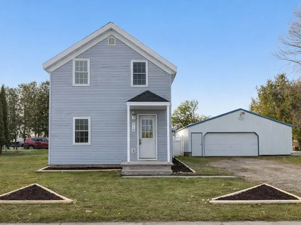 219 S Maple Ave, Oconto Falls, WI 54154