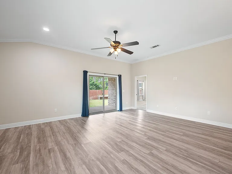 725 Upper Heron Way — Photo 13