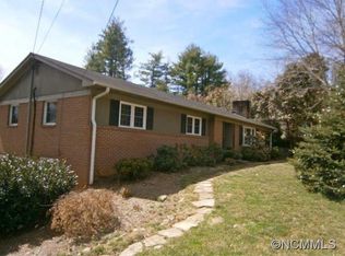 3 Oak Forest Ct, Asheville, NC 28803