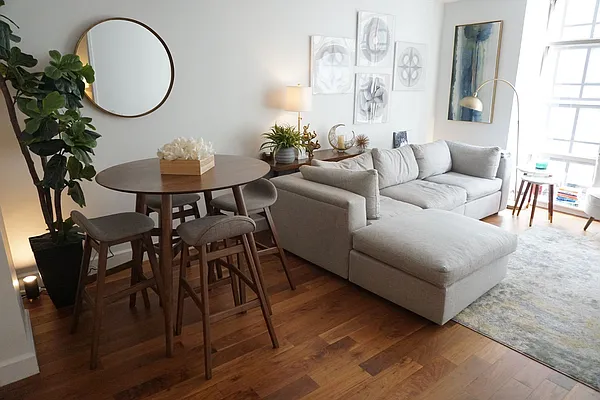 Rented by Owner | media 51