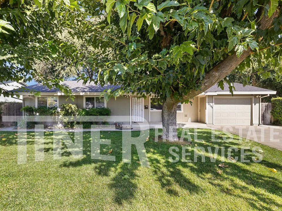 10299 Octavia Way