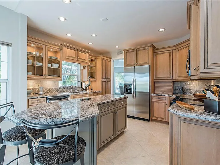 26850 Wedgewood Dr #202 — Photo 5