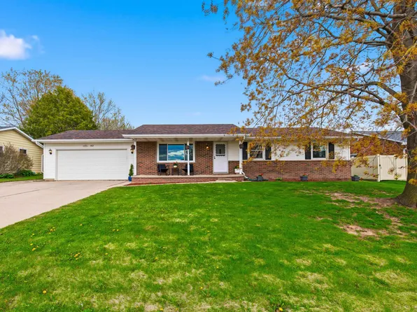 1465 Guns St, Green Bay, WI 54311