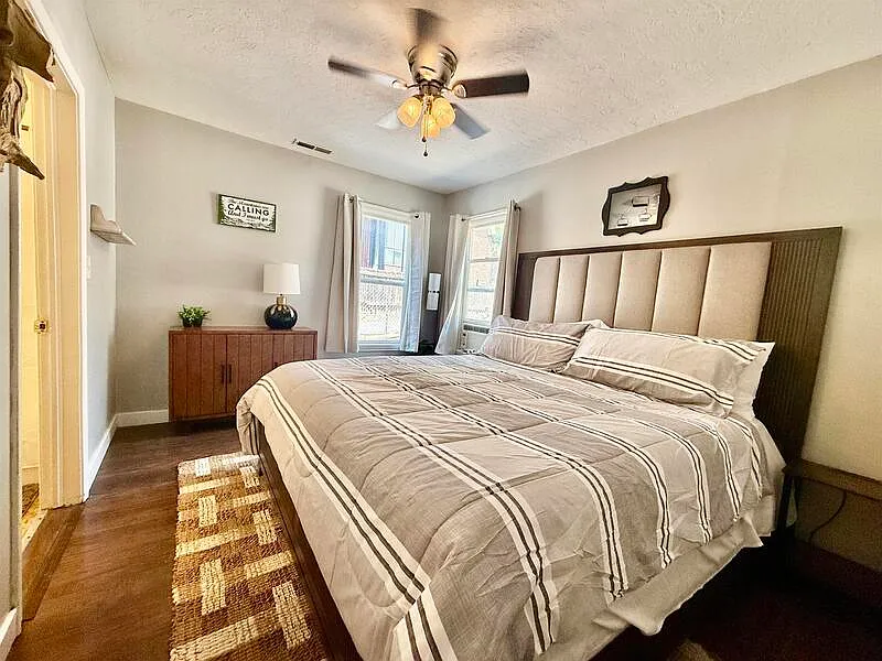 1 bed, 1.0 bath, 600 sqft, $1,495 — Photo 2