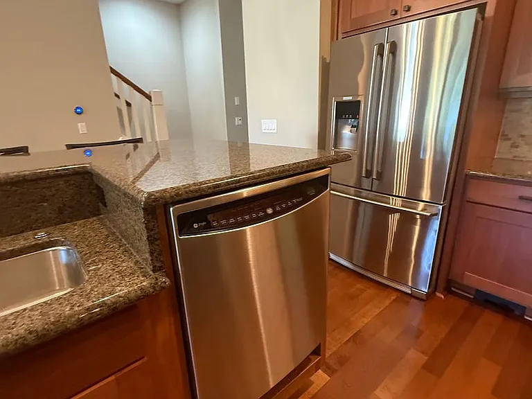 10108 SW Morrison St #10108 — Photo 9