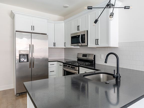 5th image of 1921 N 4th St #1