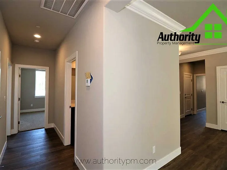 20231 Ballentine Dr — Photo 23