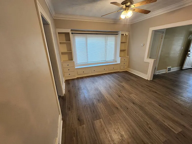 15816 Grovewood Ave — Photo 14
