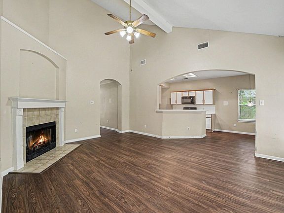 5th image of 1805 Manor Cir