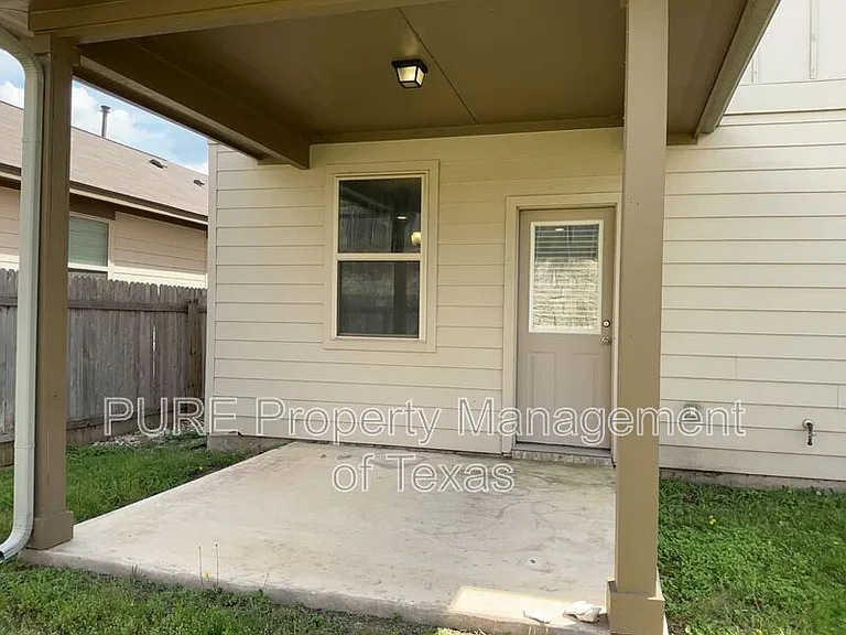 140 Earl Keen St — Photo 34