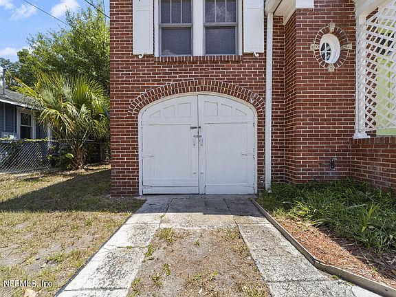 5th image of 4250 WOODMERE Street