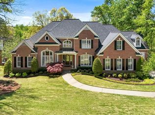 4110 Runnymede Dr, Lilburn, GA 30047