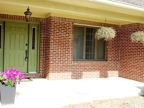 4th image of 1198 N County Road 600 E