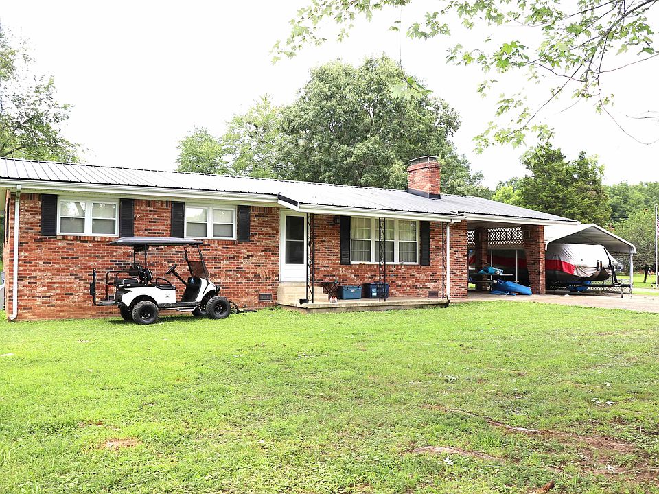 1st image of 160 Patrick Dr