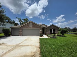 106 Elm Tree Cir, Magnolia, TX 77354