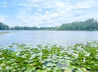 6771 Scotch Lake Dr, West Bloomfield, MI 48324