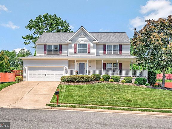 3rd image of 14 Scotland Cir