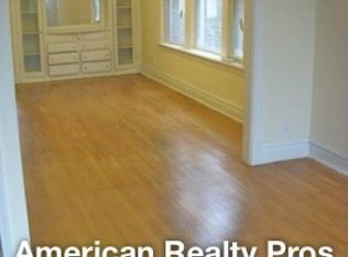 3050 W Irving Park Rd, Chicago, IL 60618